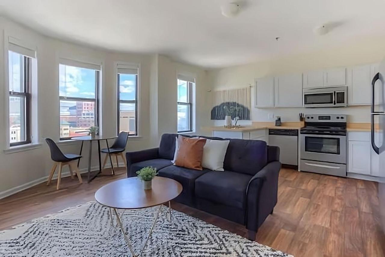 Perfect 1Br In Prime Location & View Of Stadiums Detroit Exterior photo